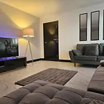 Otel Mna Superior Bradford (West Yorkshire)