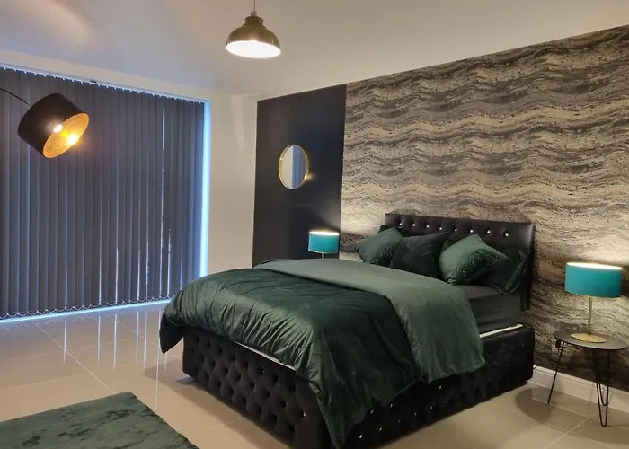 Mna Superior Bradford (West Yorkshire)